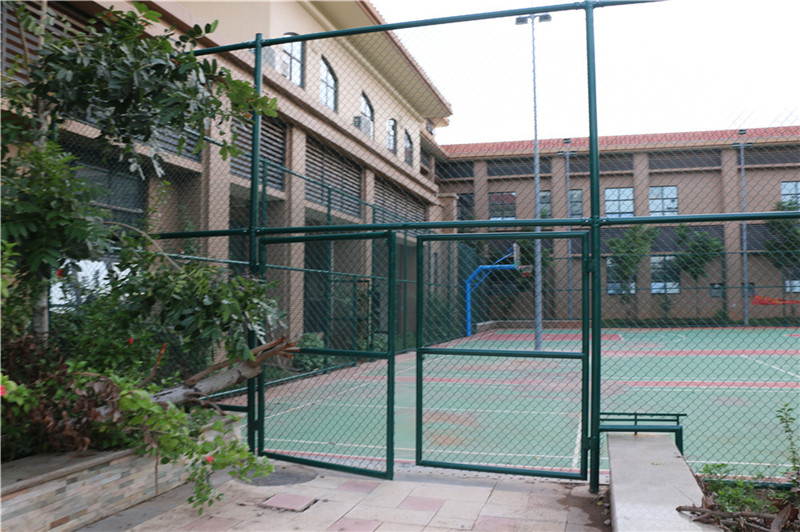 学校篮球场围网