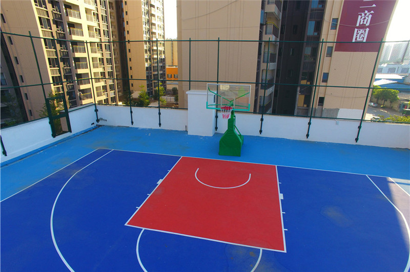 楼顶篮球场围网